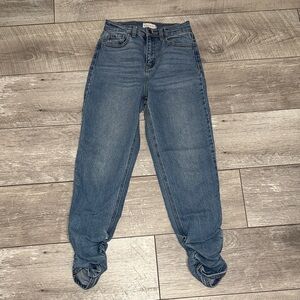 Levi's High Rise Blue Women's Jeans